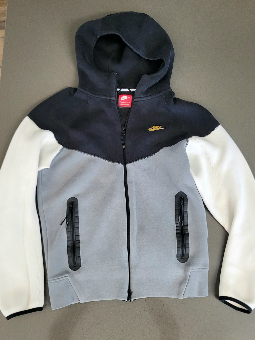 Nike Sportswear Men's Tech Fleece Windrunner Full-Zip Hoodie – Black/Grey/White